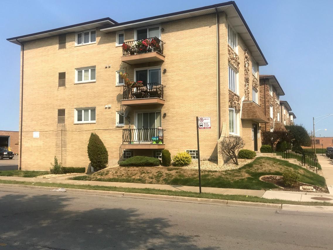 6260 S Newland Ave. #1S, Chicago, IL 60638