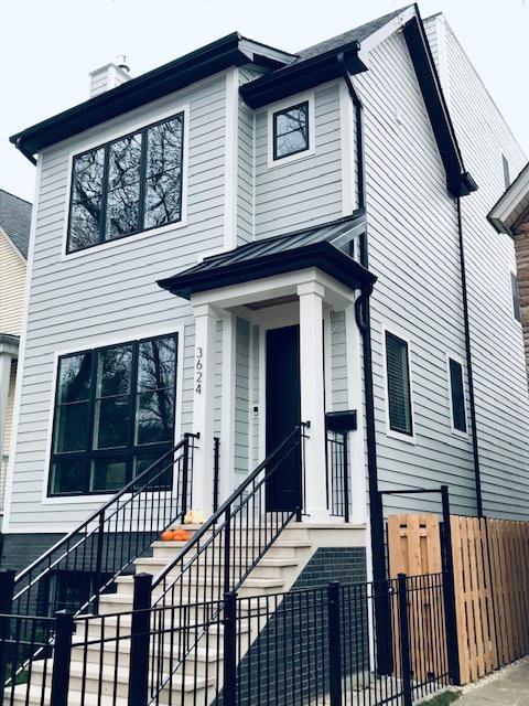 3624 N Bosworth Ave., Chicago, IL 60613