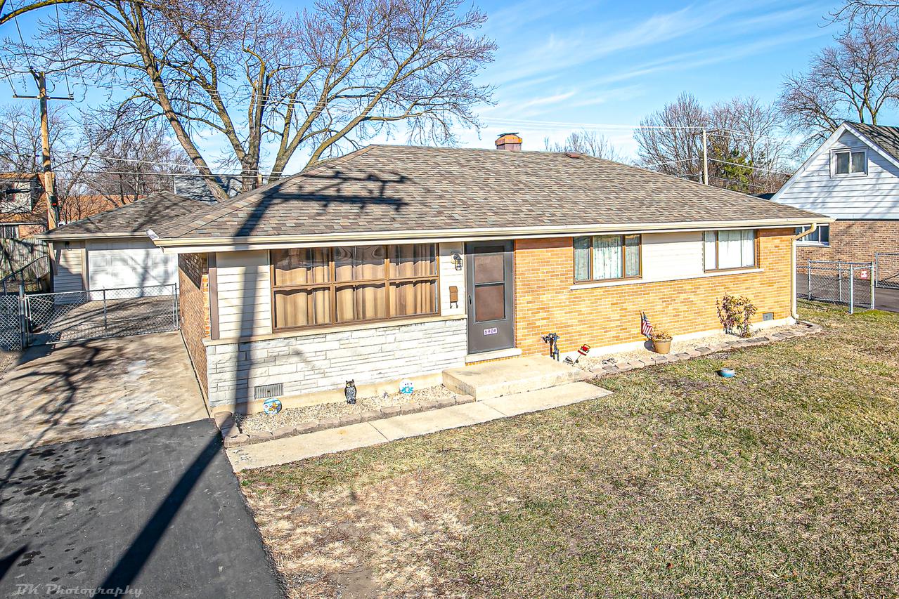 6906 W 91st St., Bridgeview, IL 60455