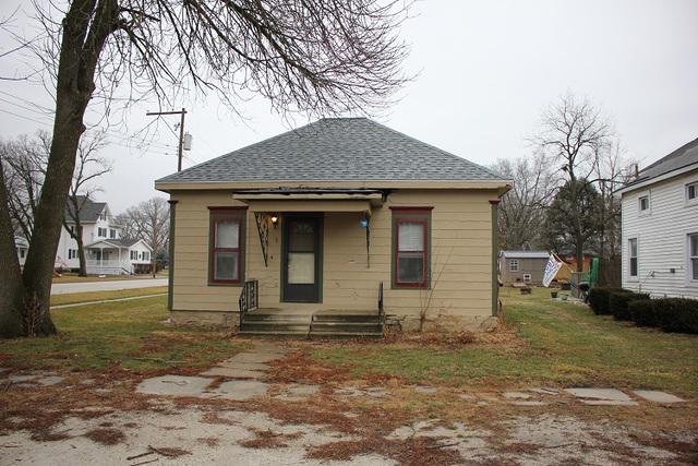 3 E Linn, Piper City, IL 60959