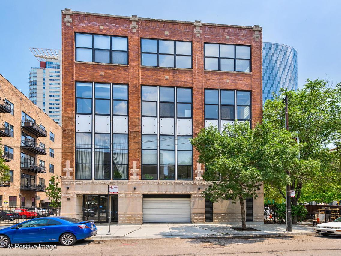 11 N Green St. #2D, Chicago, IL 60607