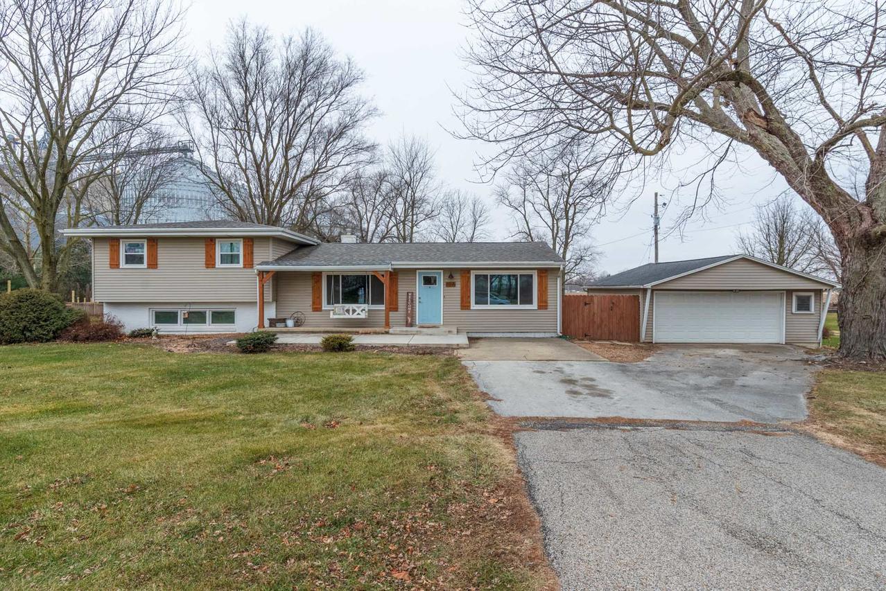 104 N Division St., Stanford, IL 61774