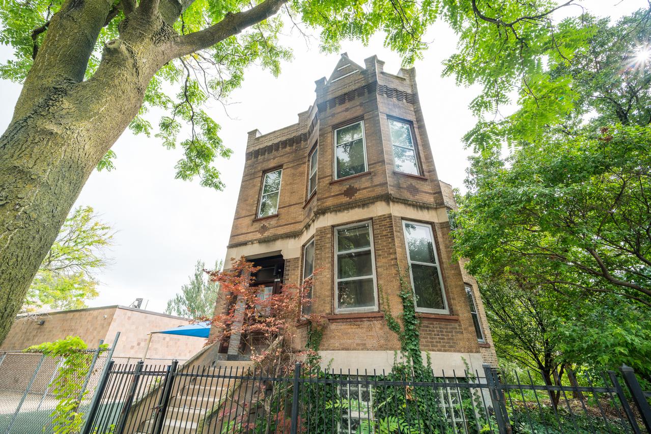 1333 N Rockwell St., Chicago, IL 60622