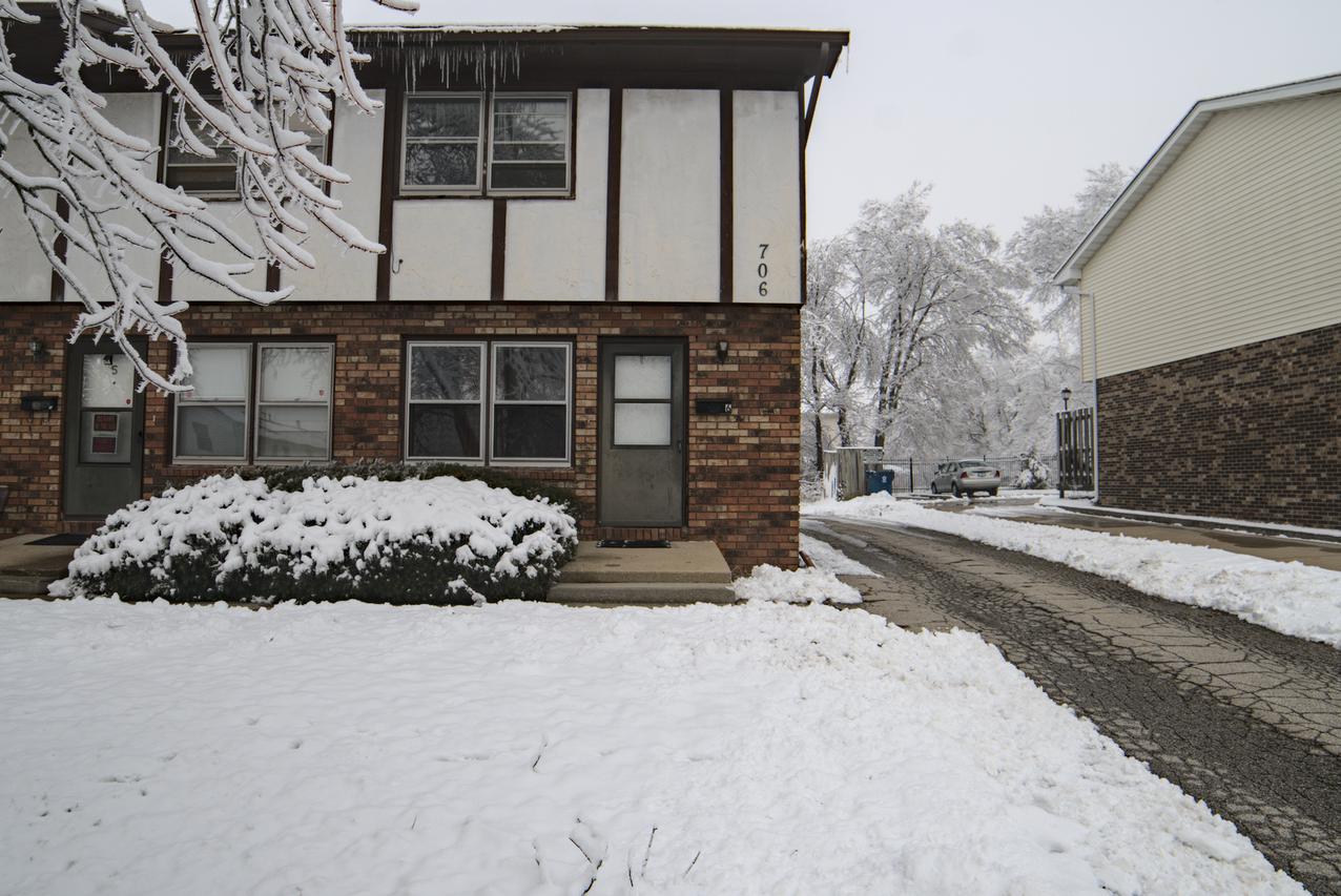 706 N Golfcrest Rd. #6, Normal, IL 61761