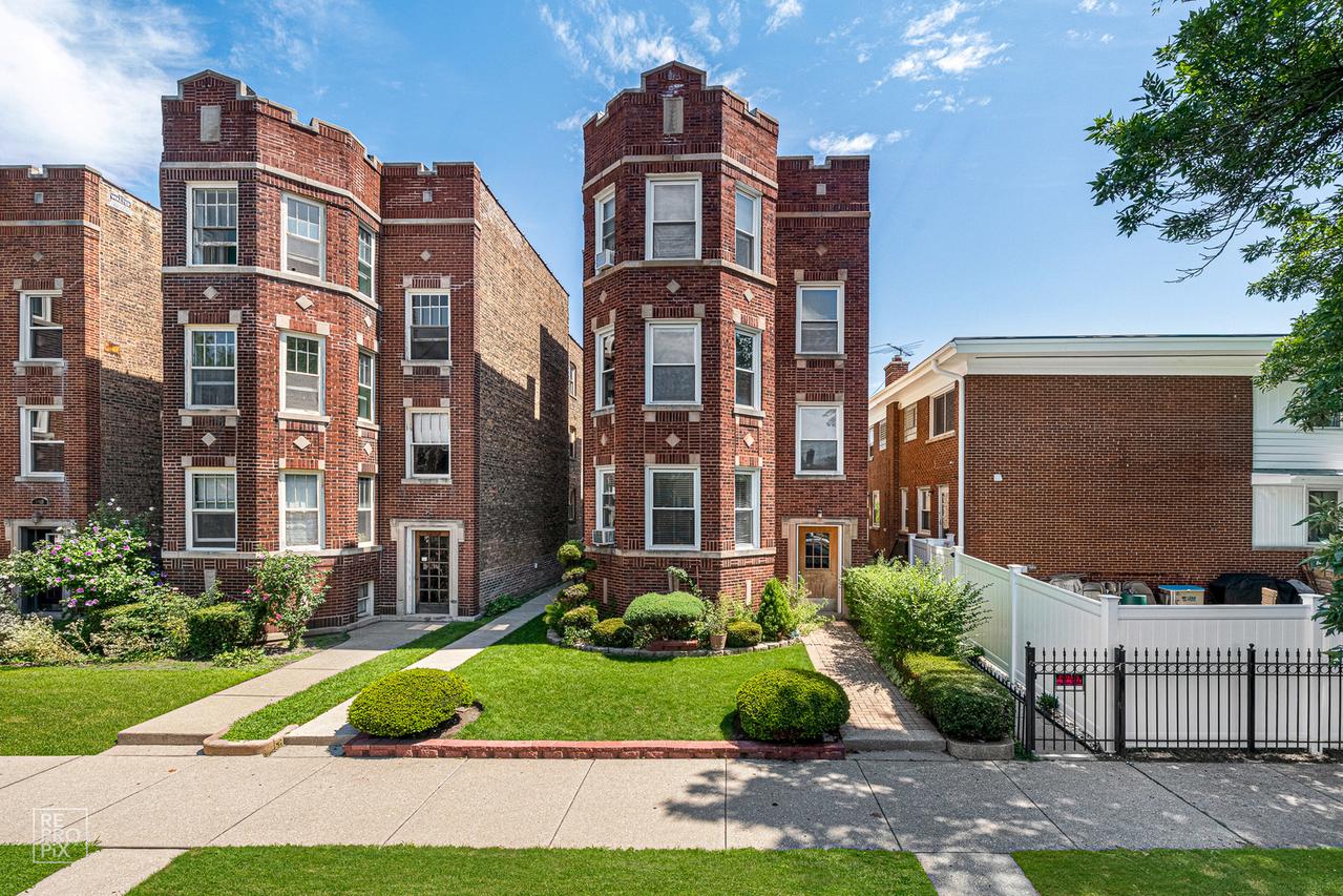 5413 N Artesian Ave., Chicago, IL 60625