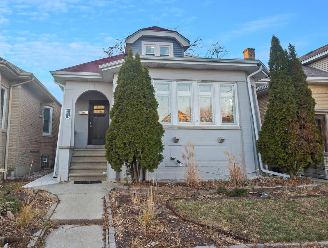 6018 N Maplewood Ave., Chicago, IL 60659