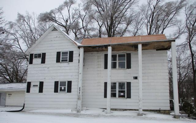 325 N 10th St., Dekalb, IL 60115