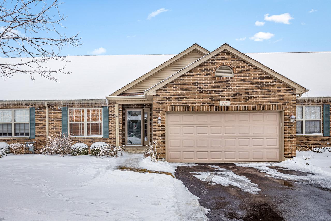 724 Dolores Ln., Sycamore, IL 60178