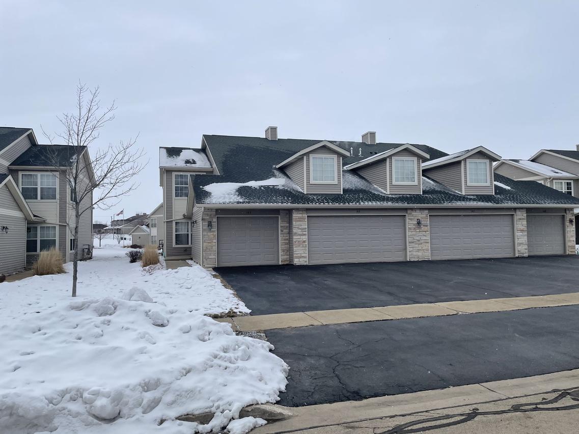 145 Penny Ln. #1, Sycamore, IL 60178