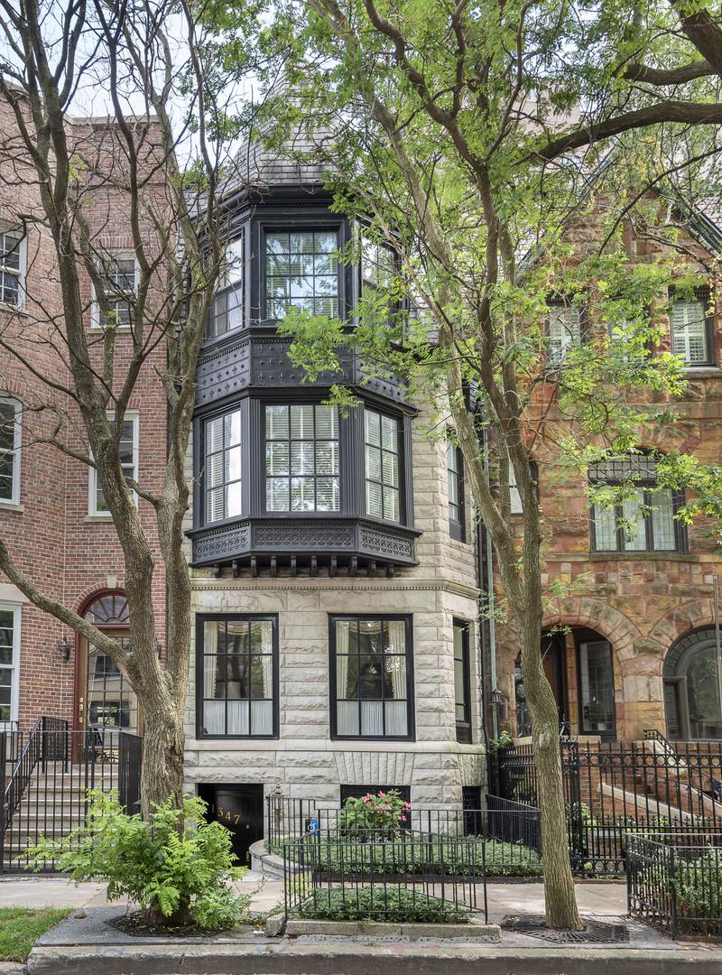 1347 N Astor St., Chicago, IL 60610