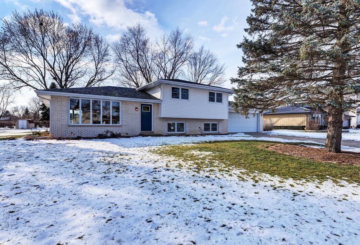 1919 Heather Ln., Joliet, IL 60431
