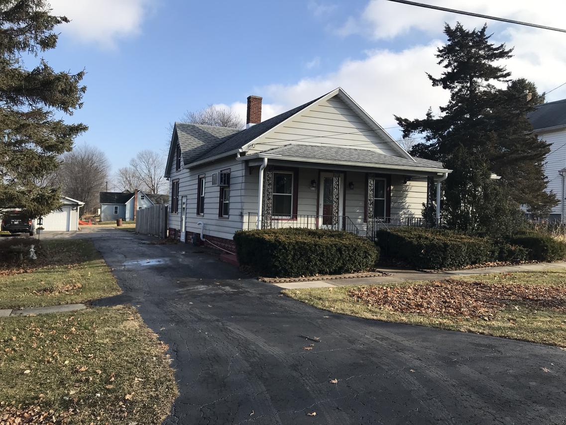210 S Adams St., Sheffield, IL 61361