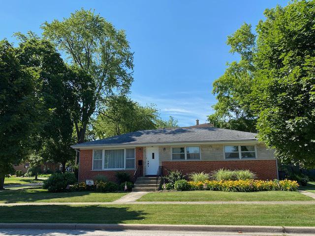 105 W Vine St., Arlington Heights, IL 60004