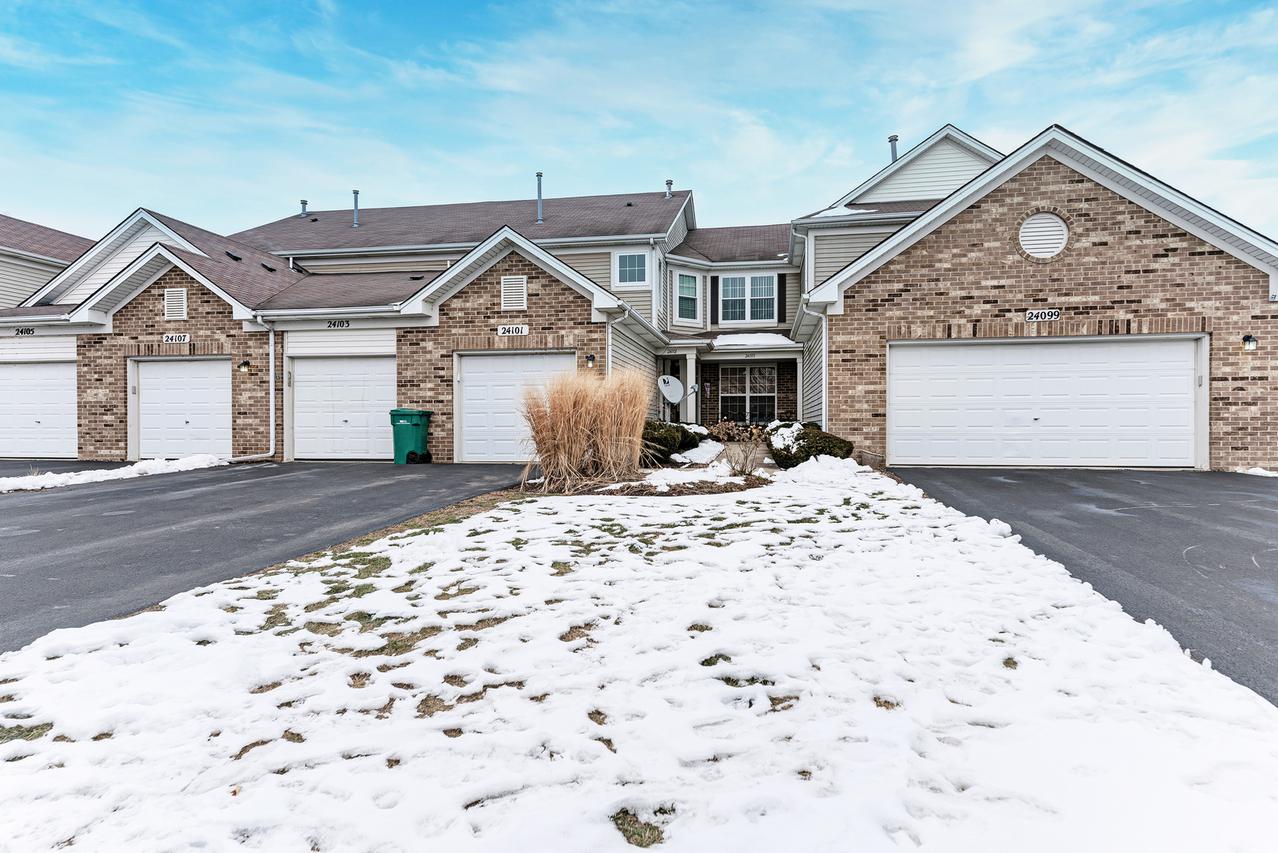 24101 Pear Tree Cir., Plainfield, IL 60585