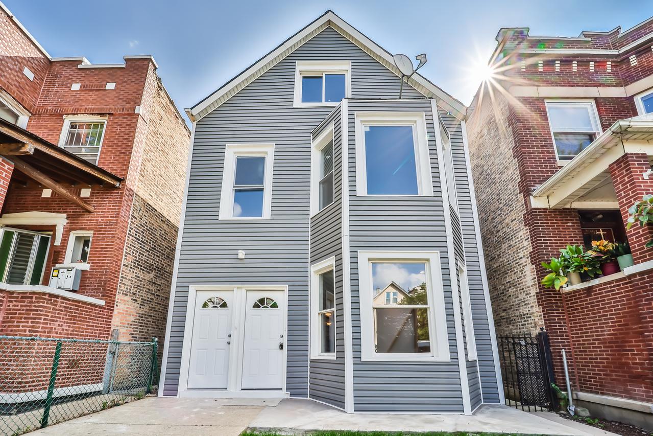 2963 N Ridgeway Ave., Chicago, IL 60618