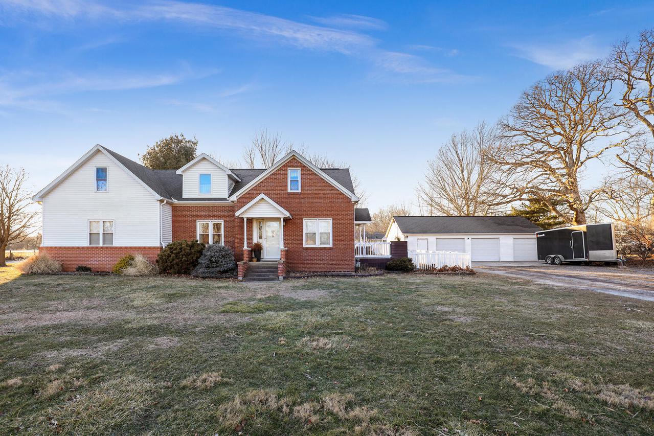 1655 County Road 2200, St. Joseph, IL 61873