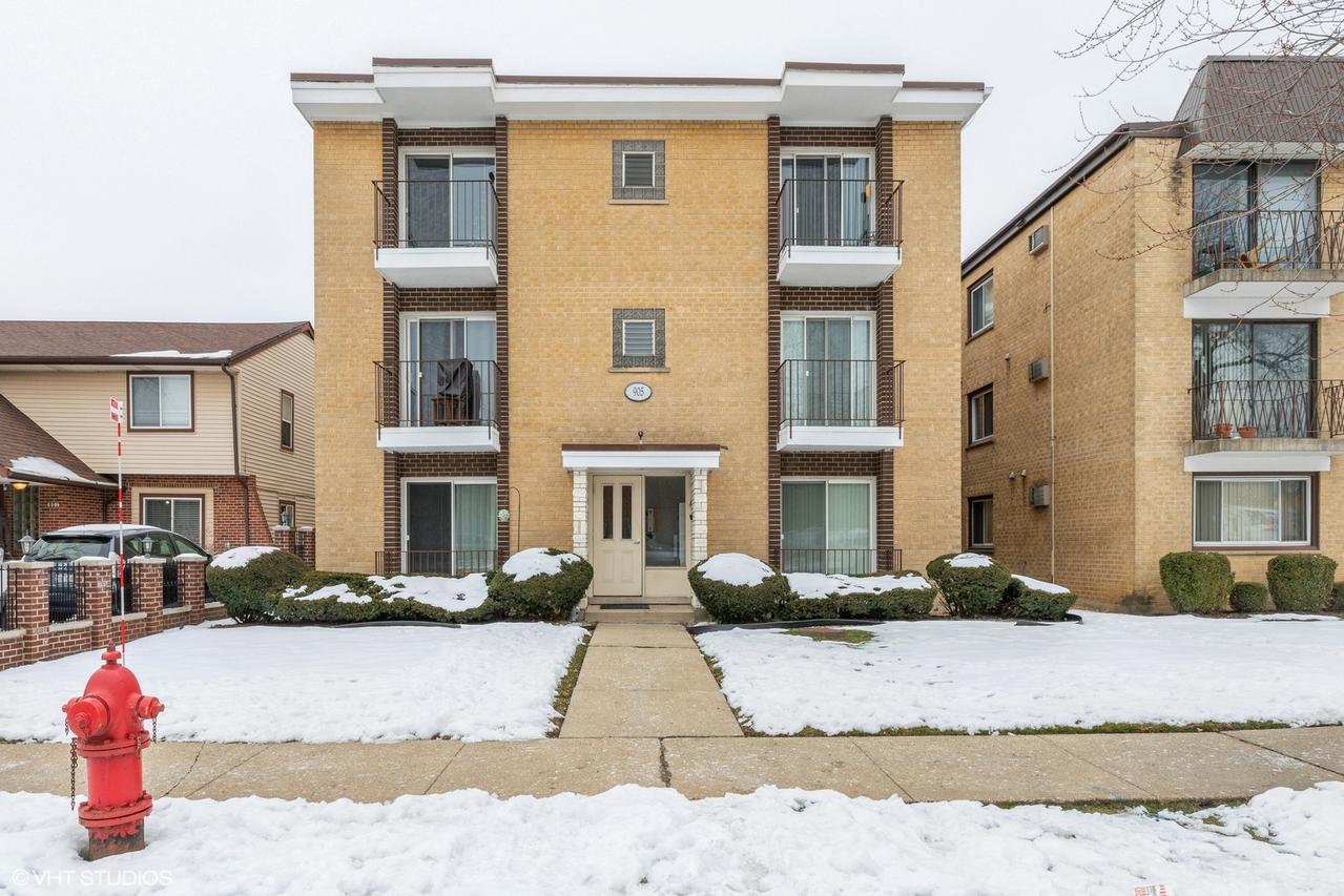 905 Graceland Ave. #9, Des Plaines, IL 60016