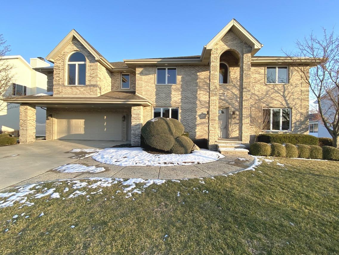 520 S Poplar Cir., Manteno, IL 60950