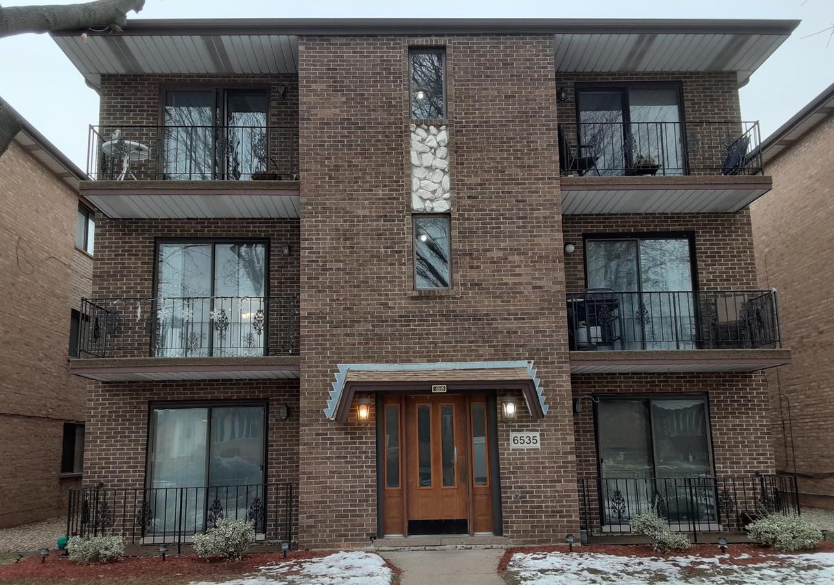 6535 W 64 Pl. #3W, Chicago, IL 60638