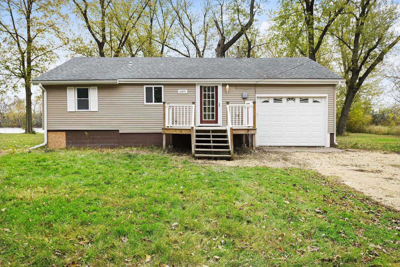 10891 Edgemere Ter., Roscoe, IL 61073