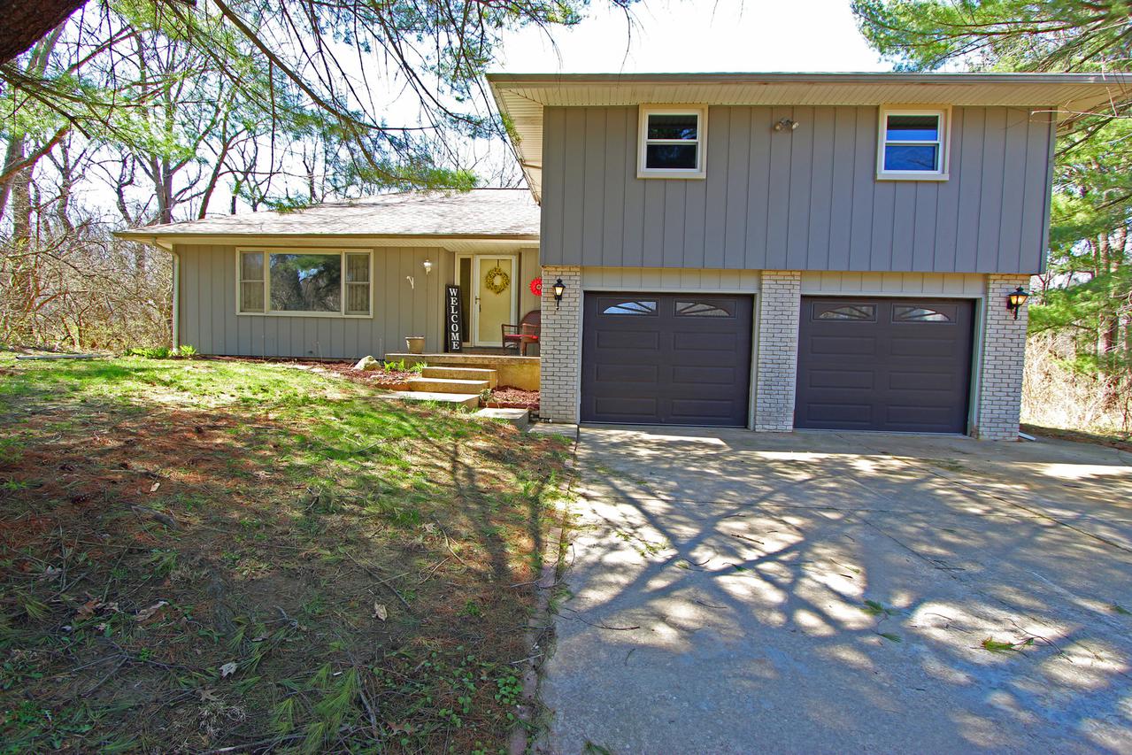 2463-B 550e, Dewey, IL 61840
