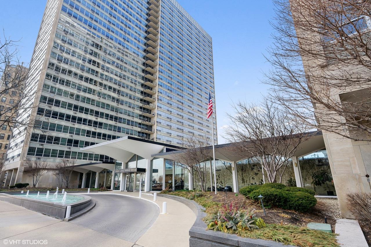 3550 N Lake Shore Dr. #1406, Chicago, IL 60657