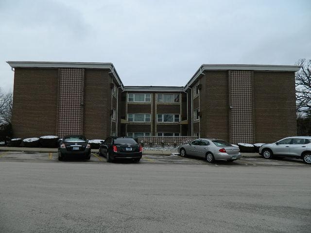 2257 Des Plaines Ave. #1NE, North Riverside, IL 60546