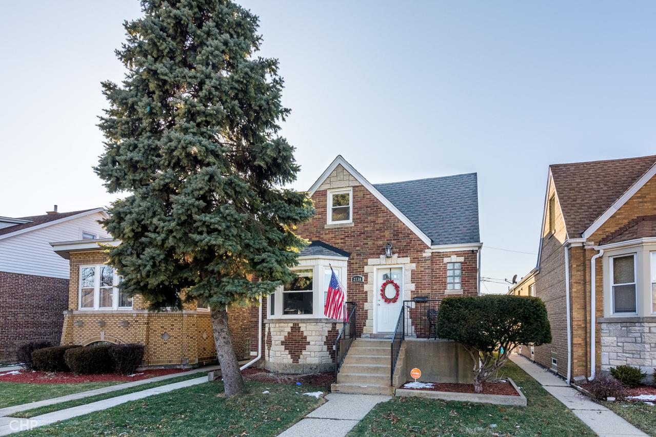 2730 N Mango Ave., Chicago, IL 60639