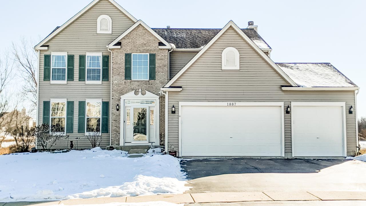 1887 Applewood Dr., Wauconda, IL 60084