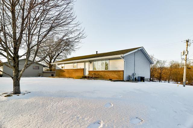 355 E Roosevelt Rd., Stillman Valley, IL 61084