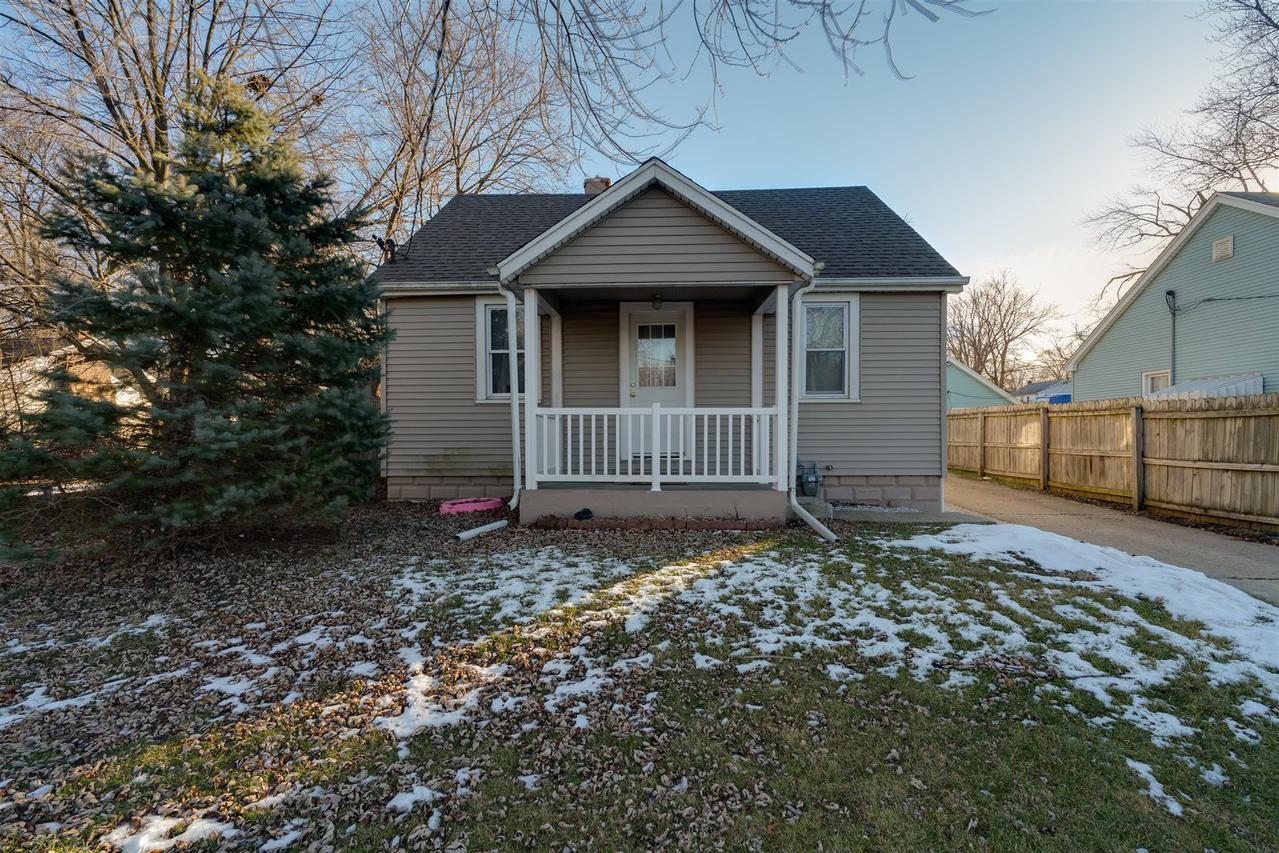 516 Roberts St., Creve Coeur, IL 61610