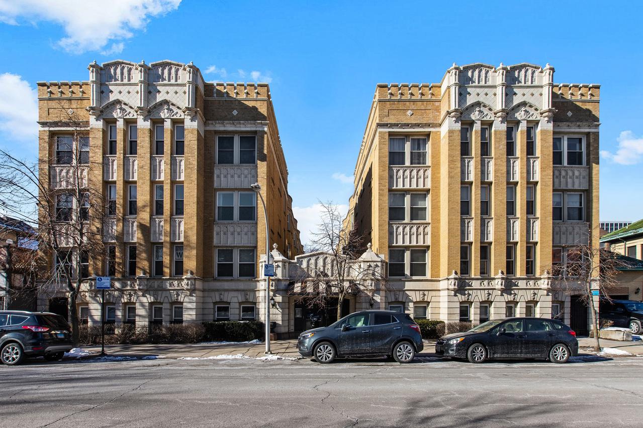 4240 N Clarendon Ave. #410N, Chicago, IL 60613