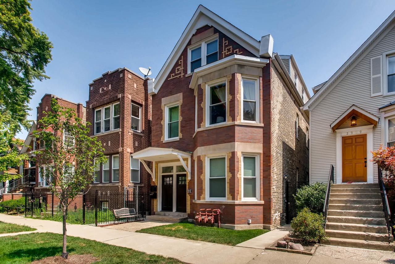 2911 N Seeley Ave., Chicago, IL 60618