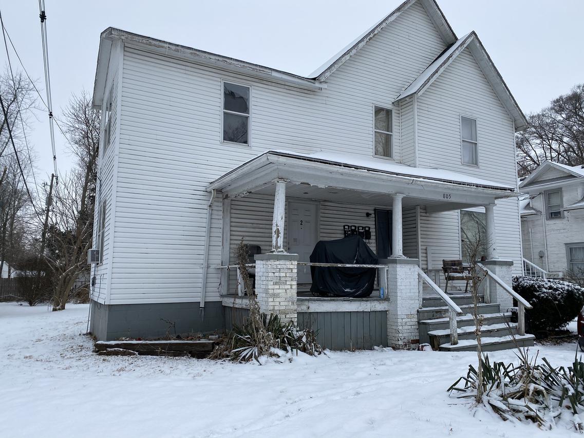 805 N Prospect Ave., Champaign, IL 61821