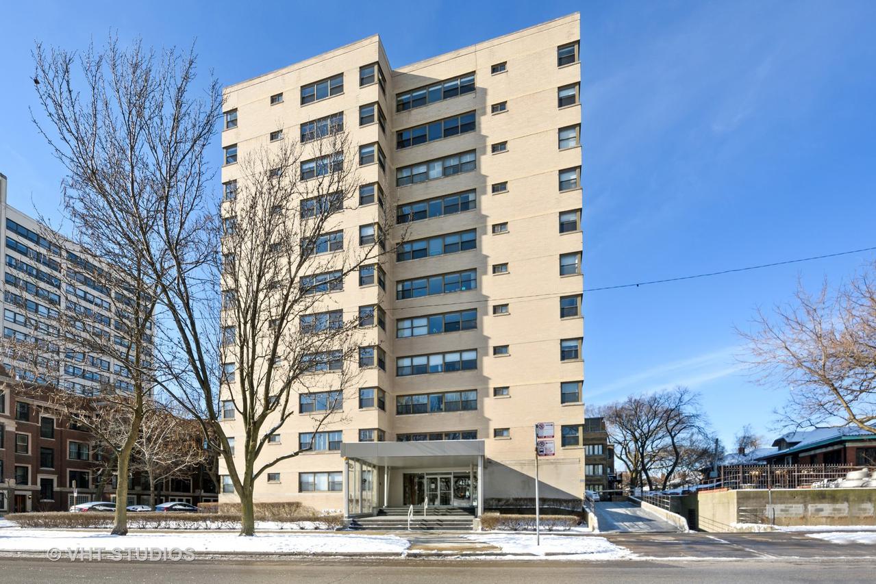4200 N Marine Dr. #104, Chicago, IL 60613