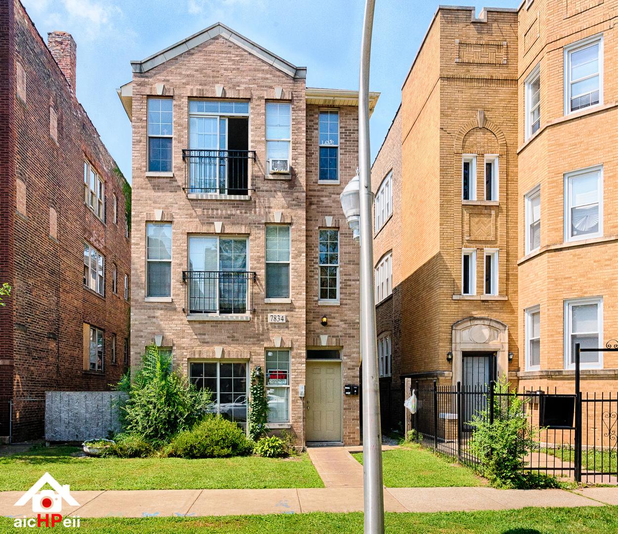 7834 S Phillips Ave., Chicago, IL 60649
