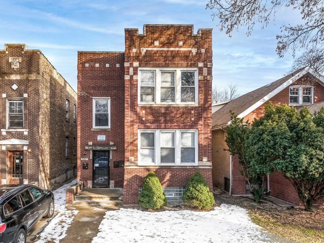 7227 S Constance Ave., Chicago, IL 60649