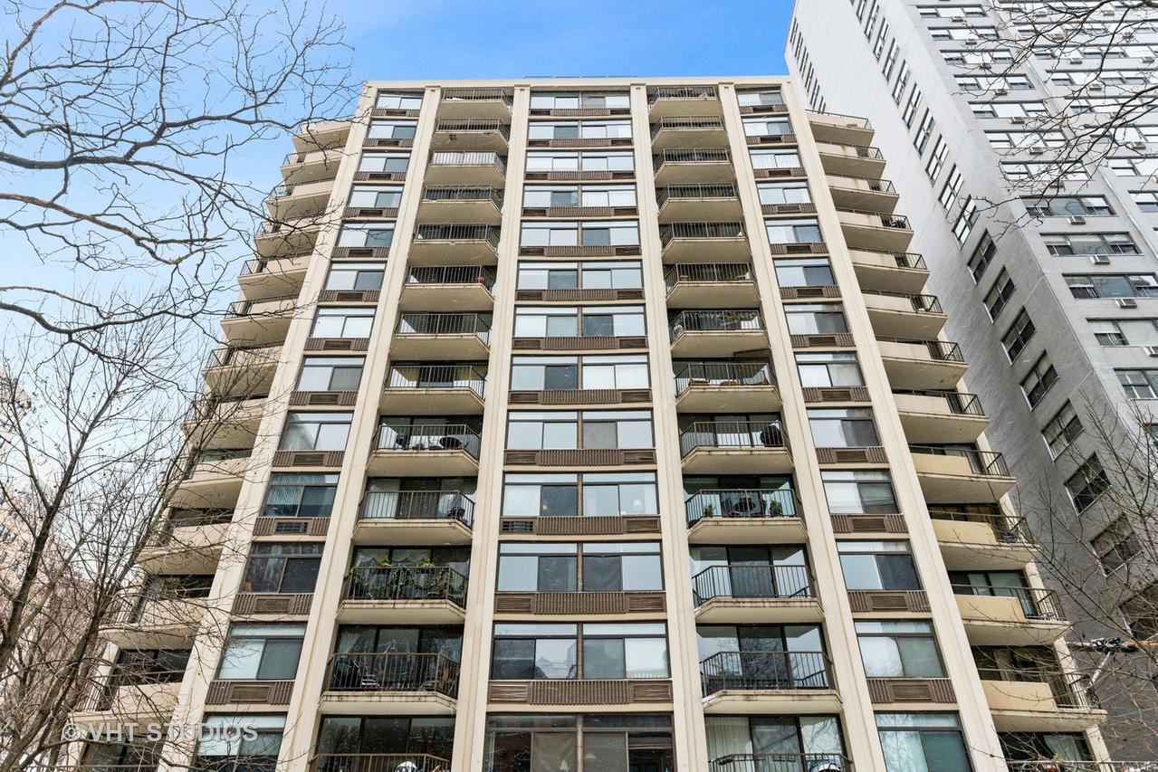 1450 N Astor St. #8C, Chicago, IL 60610