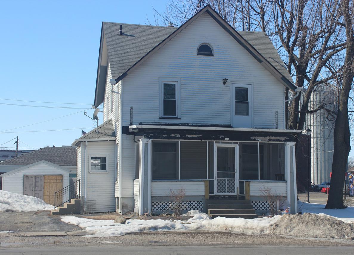 100 S Gage St., Somonauk, IL 60552