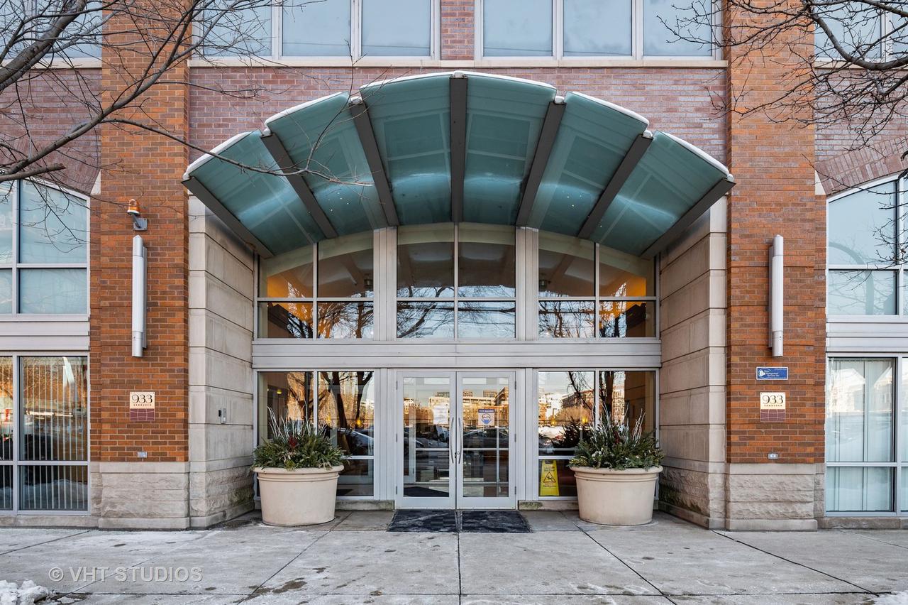 933 W Van Buren St. #518, Chicago, IL 60607