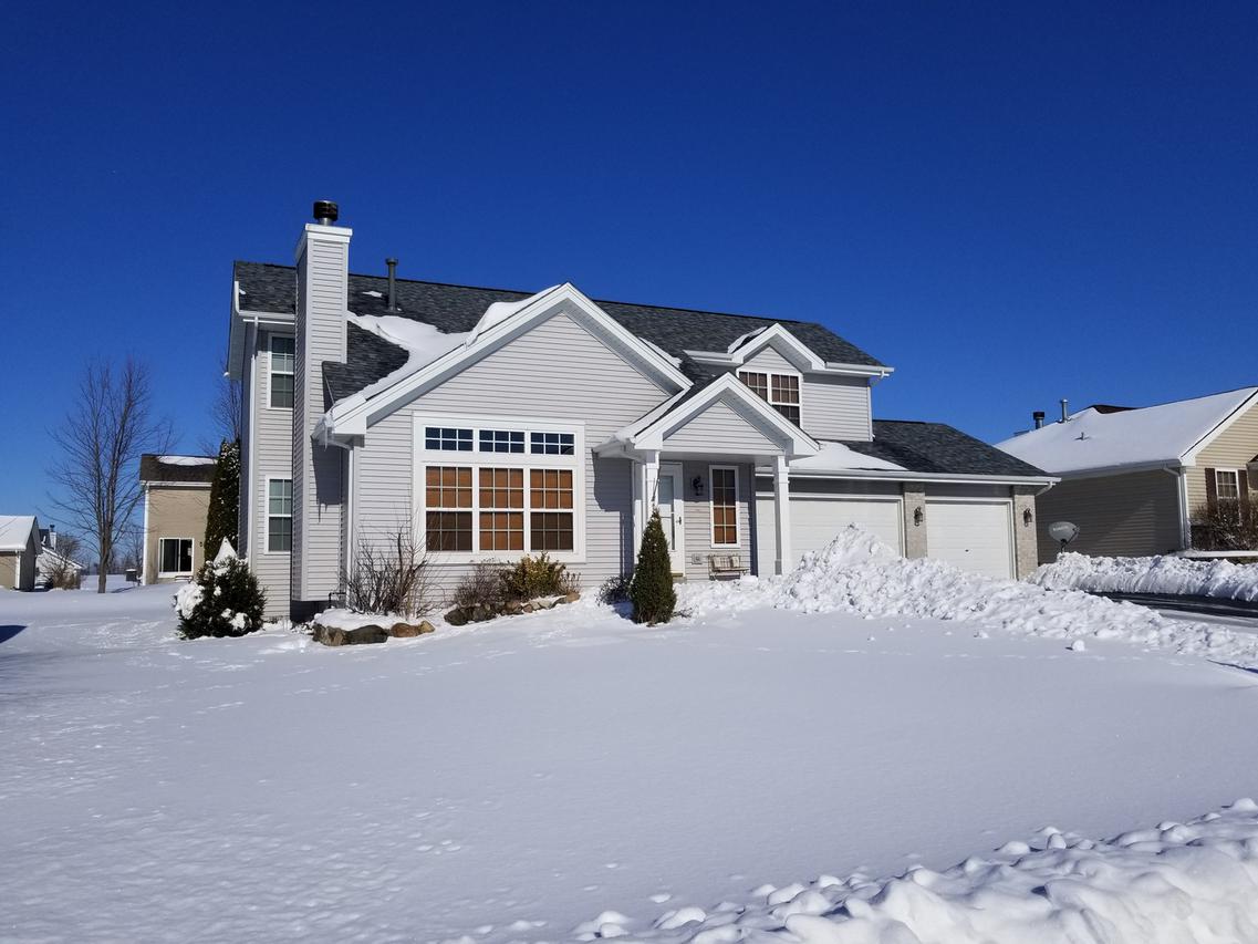 12277 Meadow Dr., Winnebago, IL 61088