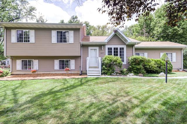 307 S 4th St., Fisher, IL 61843