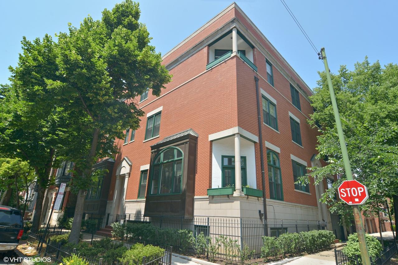 [Address Unavailable], Chicago, IL 60614