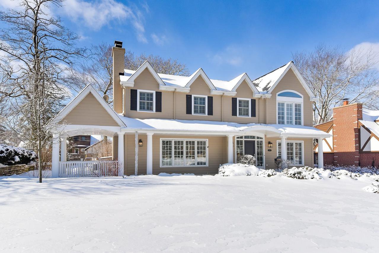 266 Exmoor Ave., Glen Ellyn, IL 60137