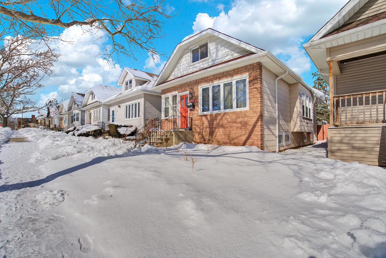 6314 W Cornelia Ave., Chicago, IL 60634