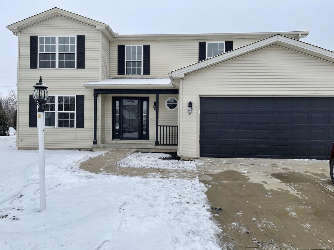 905 Bergamot St., Savoy, IL 61874