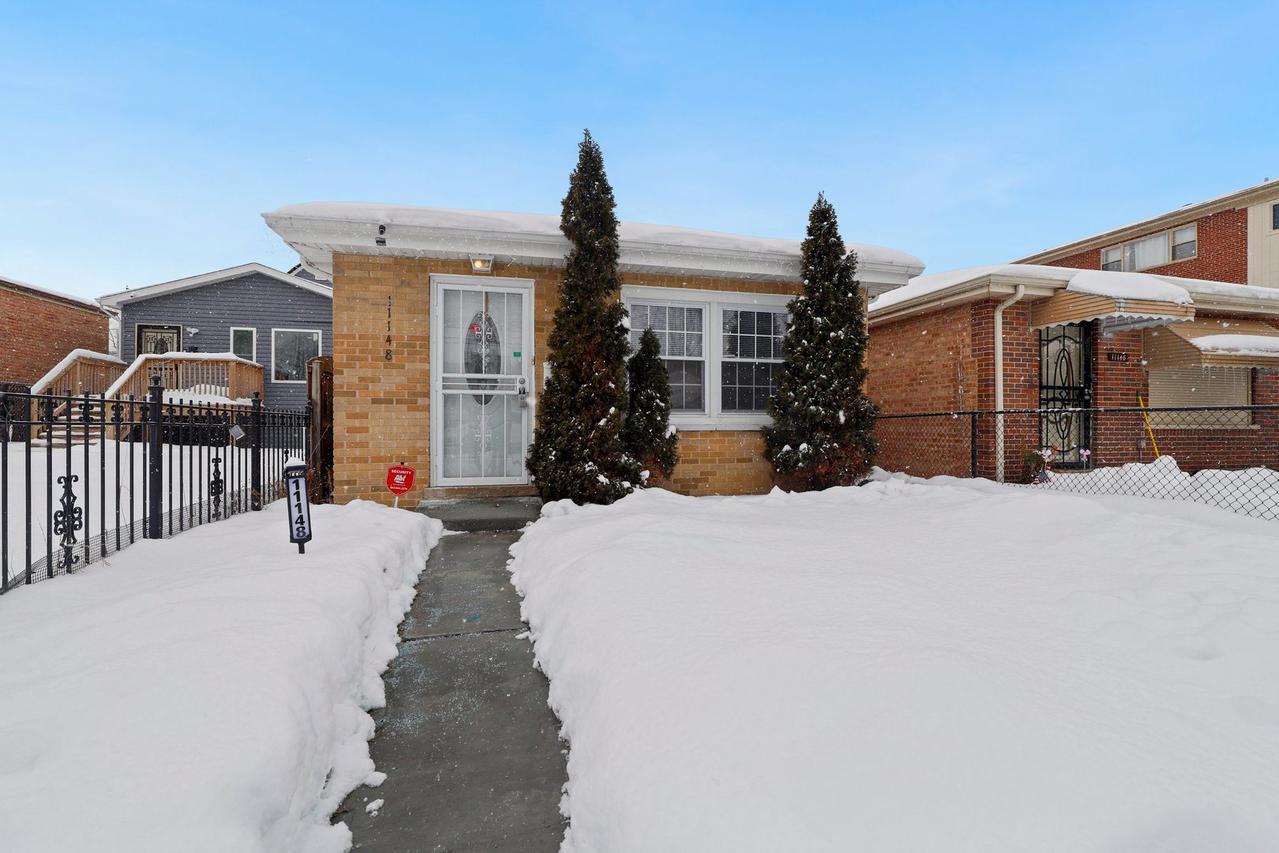 11148 S Homewood Ave., Chicago, IL 60643