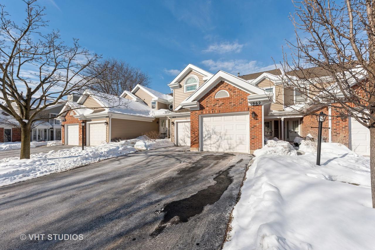 1962 N Stillwater Rd., Arlington Heights, IL 60004