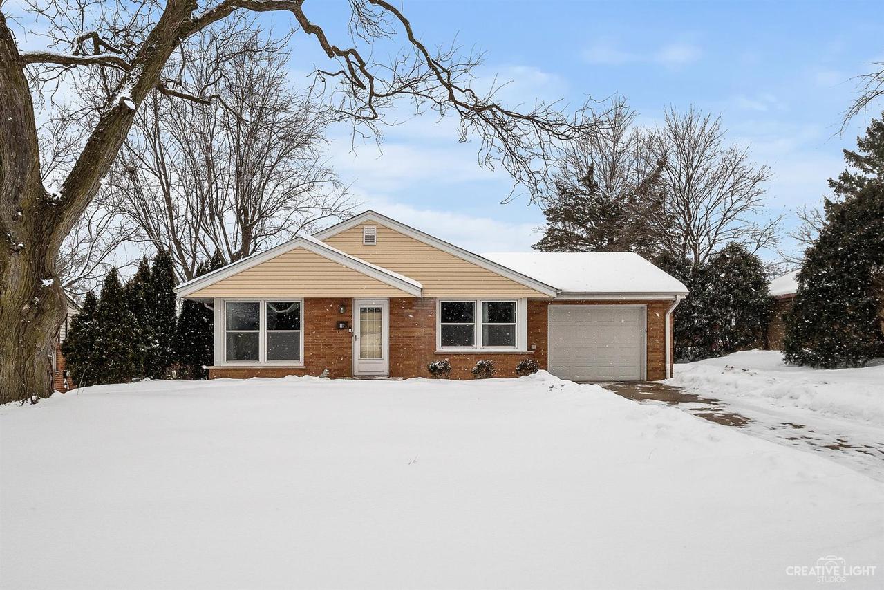 117 Briar Ln., North Aurora, IL 60542