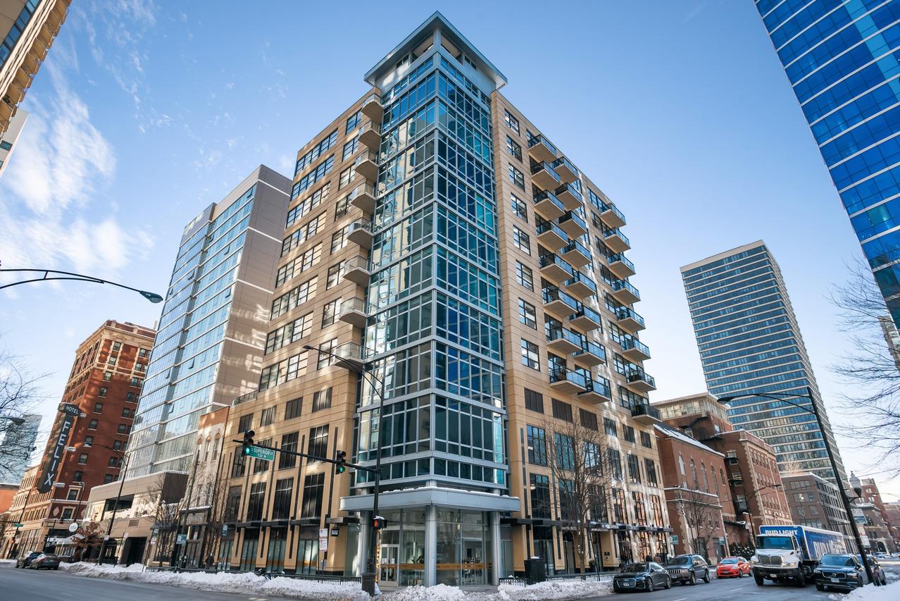 101 W Superior St. #704, Chicago, IL 60654